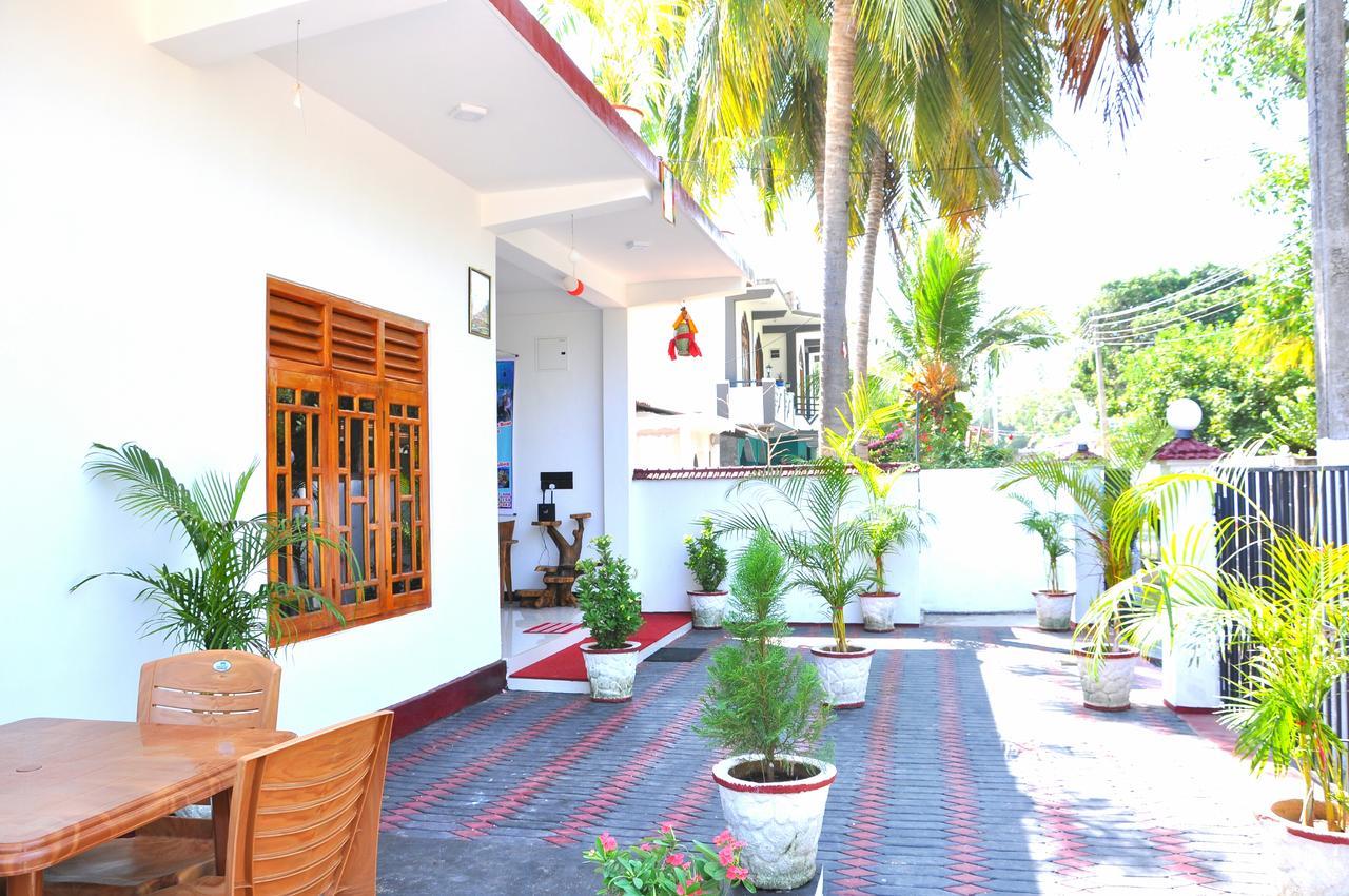 Hilton Cottage Trincomalee Exterior photo